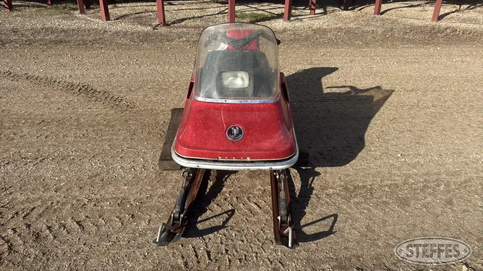 1973 Scorpion Super Stinger 400 RV Snowmobile