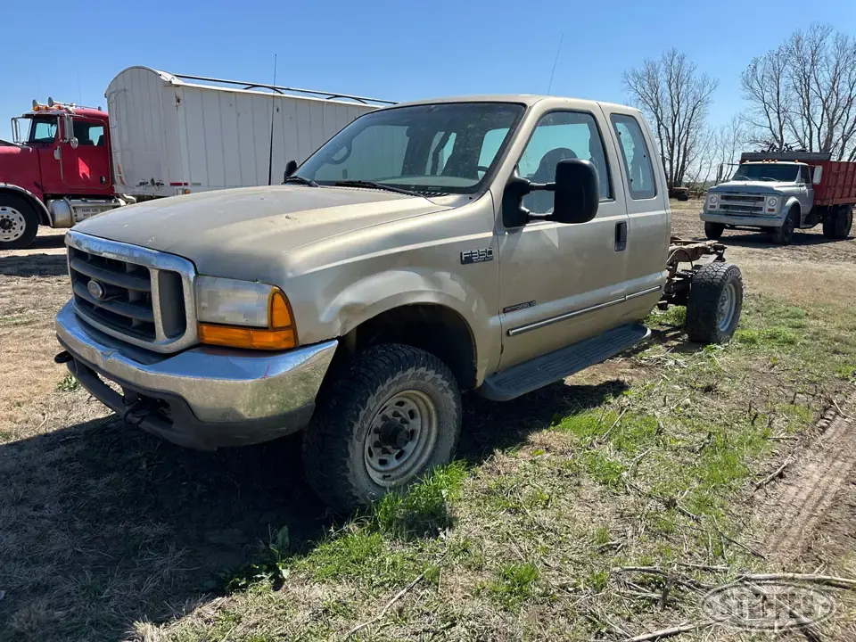 2000 Ford F-350 Super Duty 1 Ton Pickup
