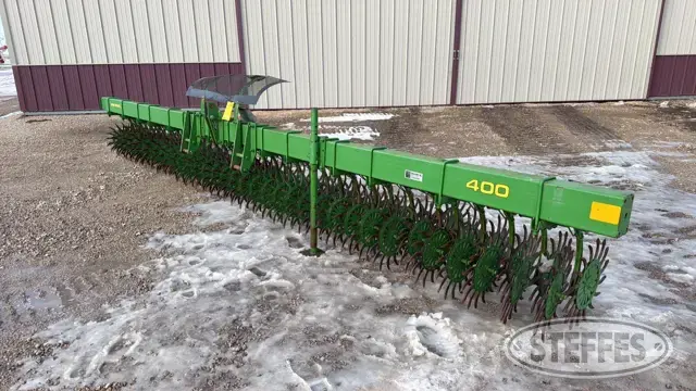John Deere 400