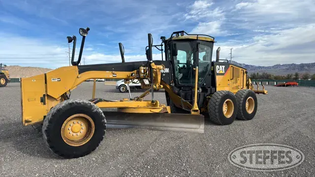 2010 CAT 160M