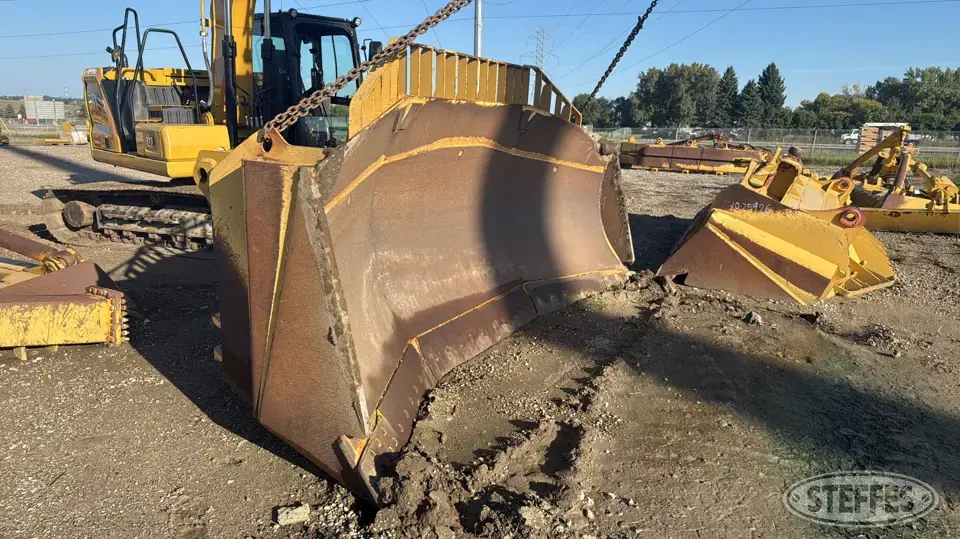 CAT D8 Dozer Attachment