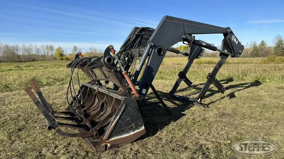 Allied 895 Tractor Loaders and Attachment