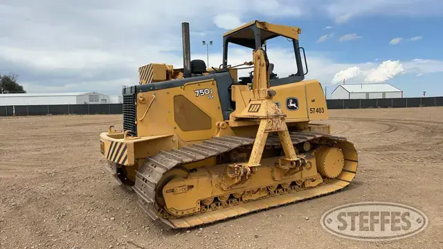 2008 Deere 750J LGP W/2008 Midwestern M560