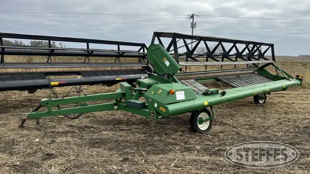 John Deere 590