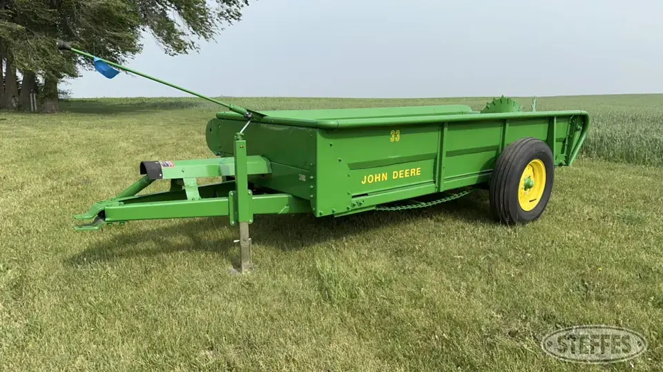 John Deere #33 Manure Application Equipment