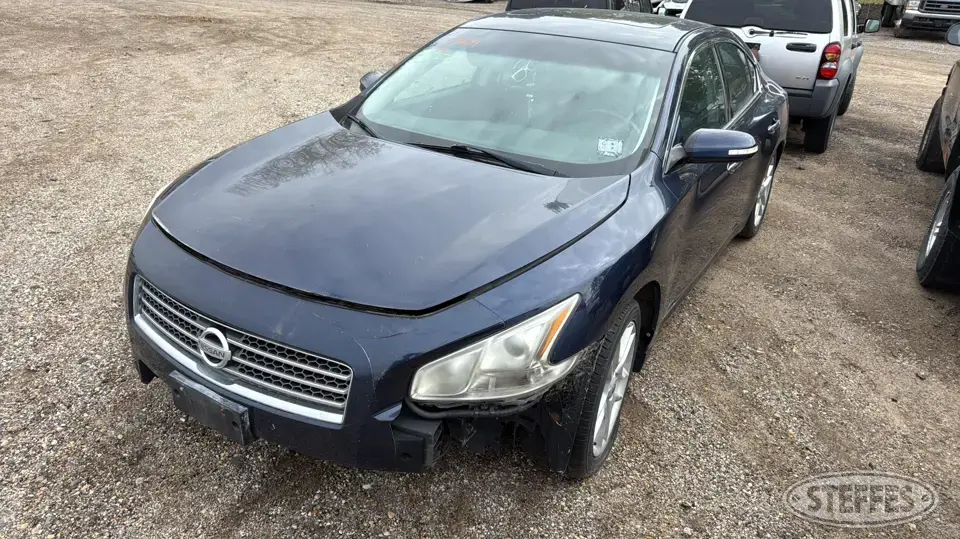 2011 Nissan Maxima SV Car