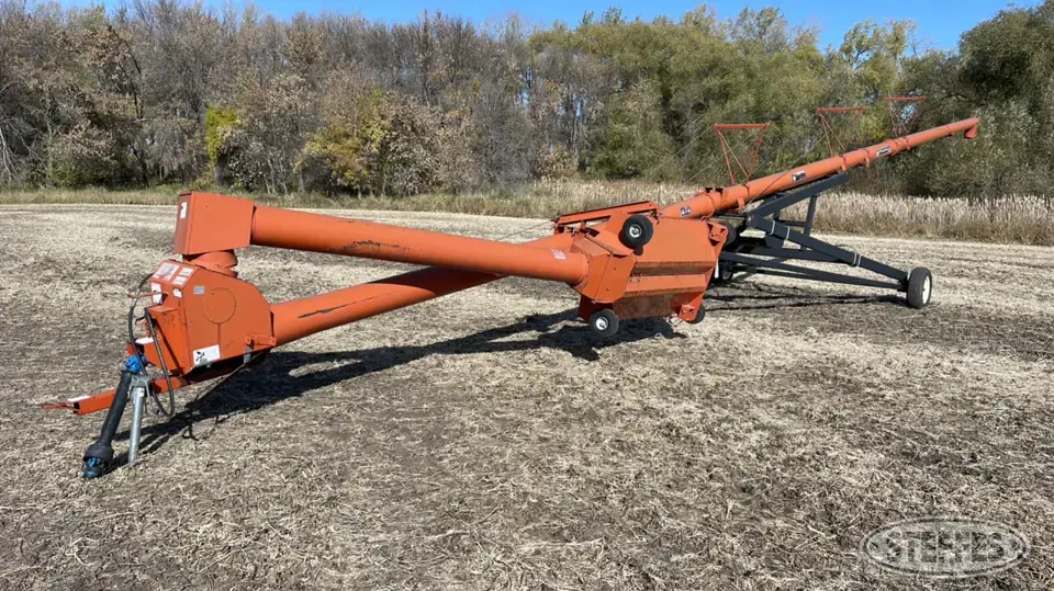 Wheatheart SA71-10 Swing Hopper Auger