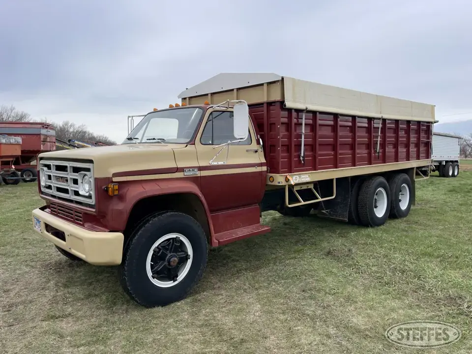 1975 GMC 6500 Tandem Boxed Truck
