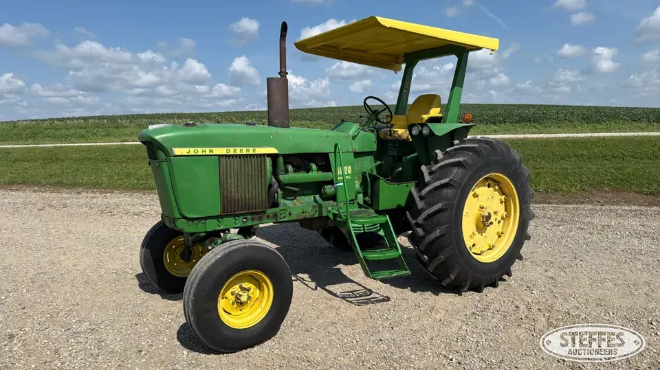 1969 John Deere 4020 2WD Tractor