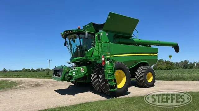 2017 John Deere S670