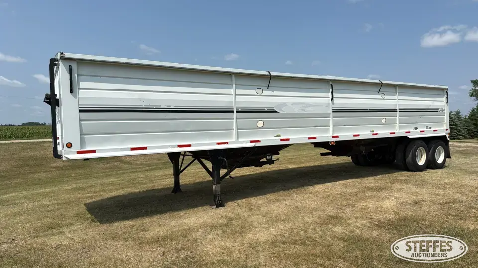 2008 Dakota Hopper Bottom Trailer