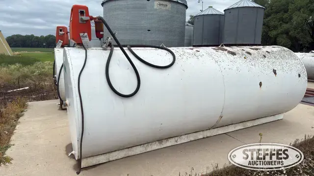 1,000 gal. fuel tank