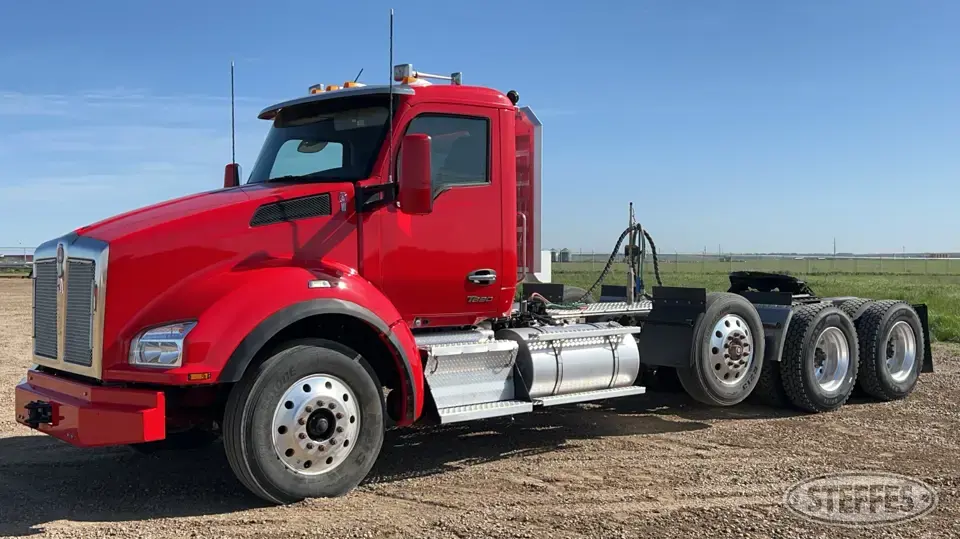 2023 Kenworth T880 Conventional Truck without Sleeper
