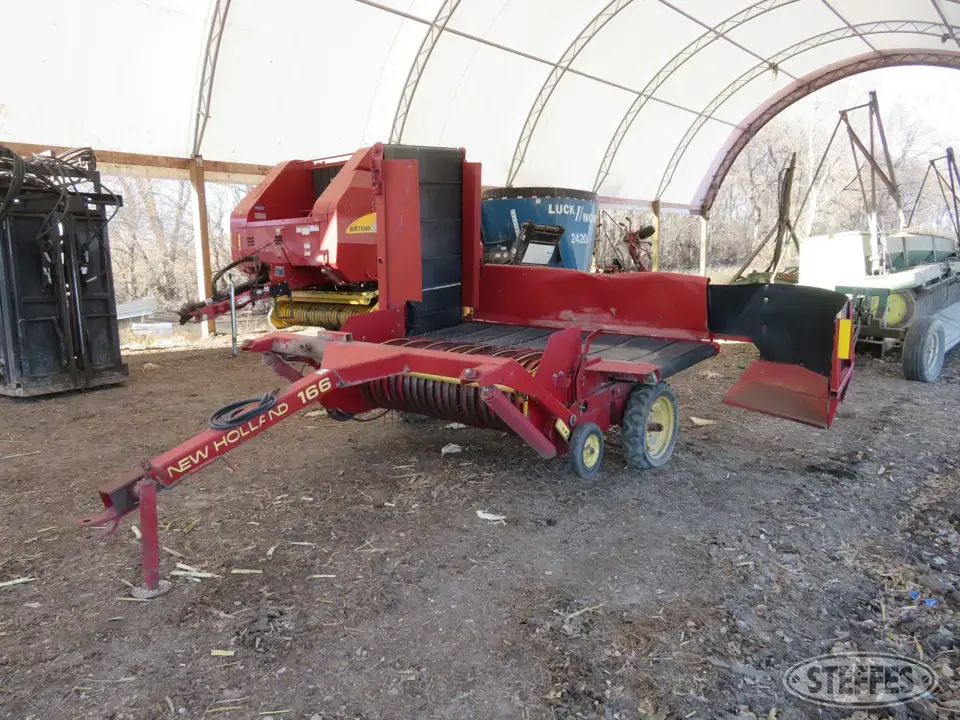 New Holland Bale Handling