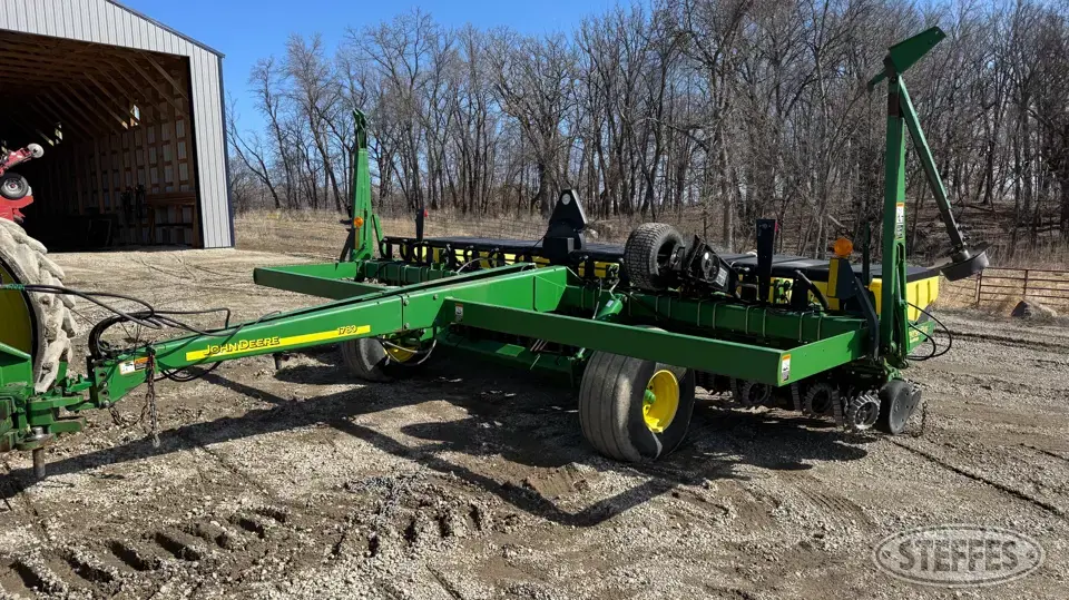 2002 John Deere 1780 Less Than 12 Row Planter
