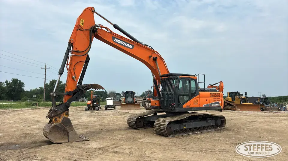 2022 Doosan DX255 LC-5 Excavator