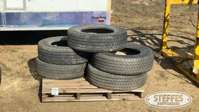 (5) LT245/70R17 tires