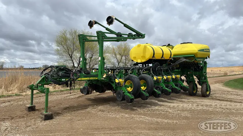 2012 John Deere 1770NT 12 or More Row Planter