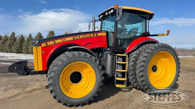 2021 Versatile 295
