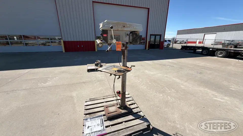 Delta 17-950L Machine Tool