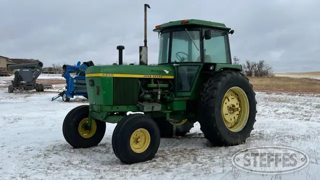 1976 John Deere 4230