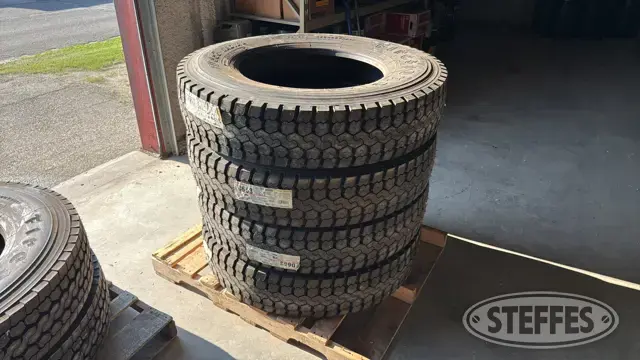 (4) Firestone FD663 11R24.5 tires