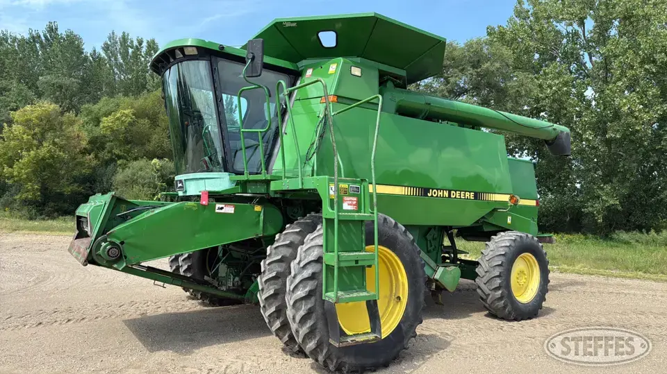 1991 John Deere 9500 Combine