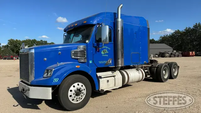 2014 Freightliner Coronado SD