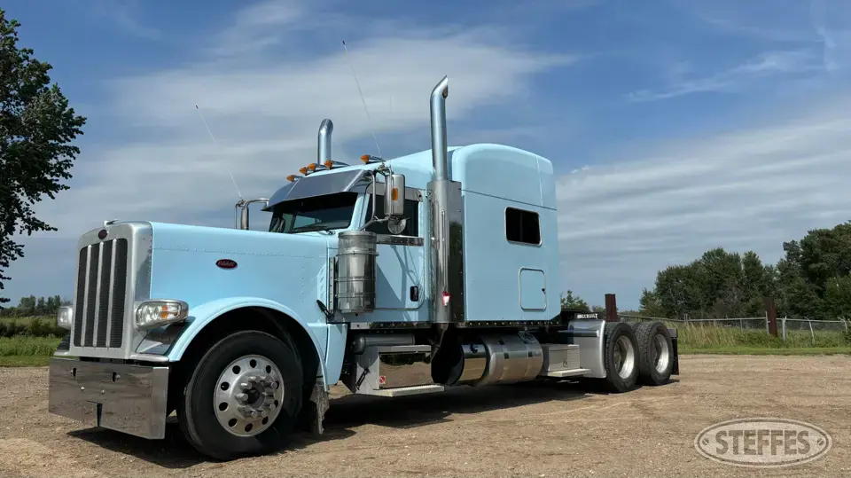 2020 Peterbilt 389 EXHD Conventional Truck with Sleeper