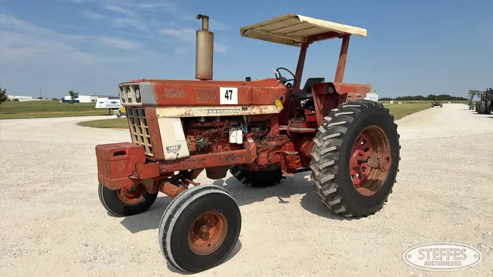 1971 International 1466 2WD Tractor