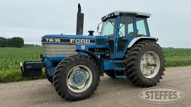1988 Ford TW-35