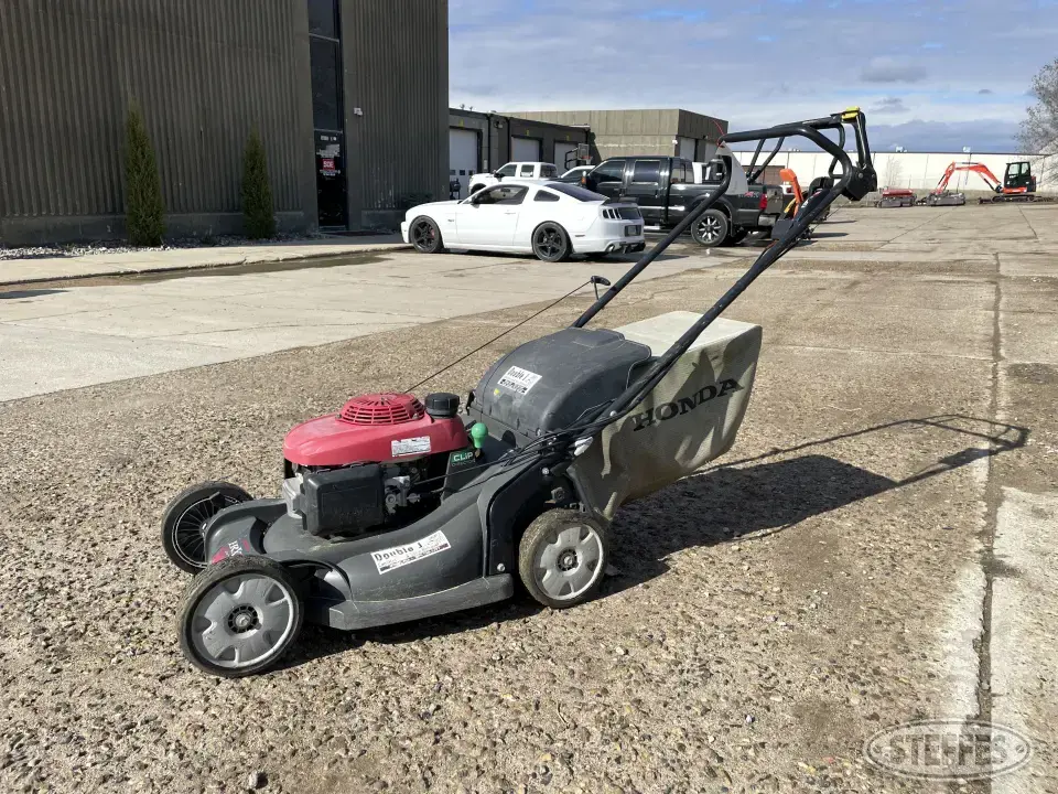 Honda HRX217 Push Mower