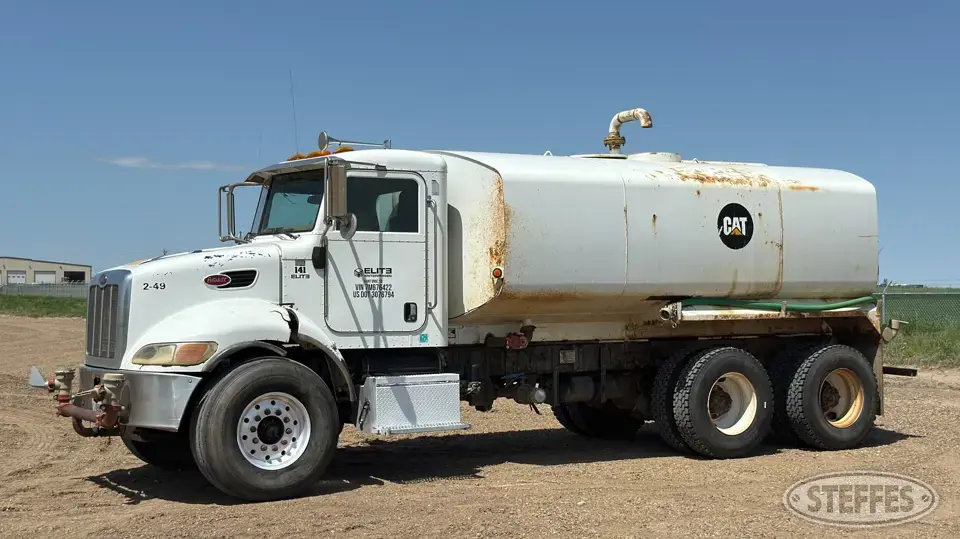 2007 Peterbilt 335 4,600 gal. Water Truck