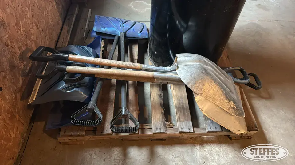 Shovels & brooms General Tools and Shop Supply