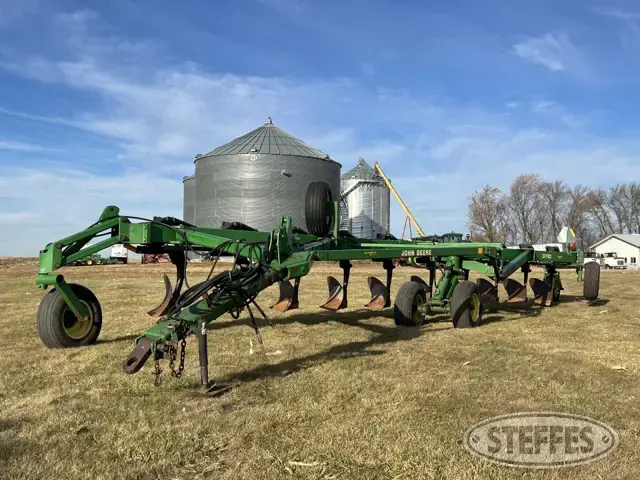 1998 John Deere 3710