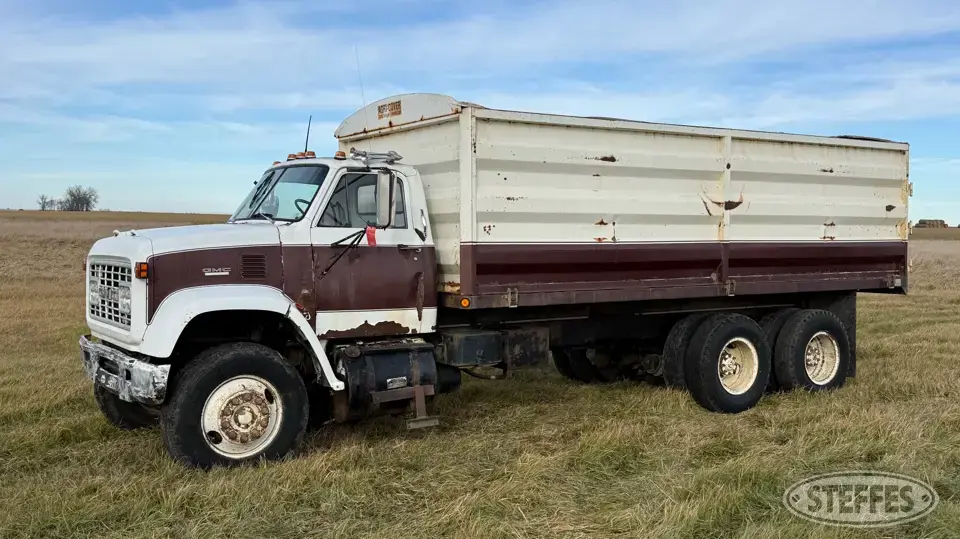 1977 GMC 9500 Grain Truck