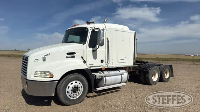2007 Mack CXN613