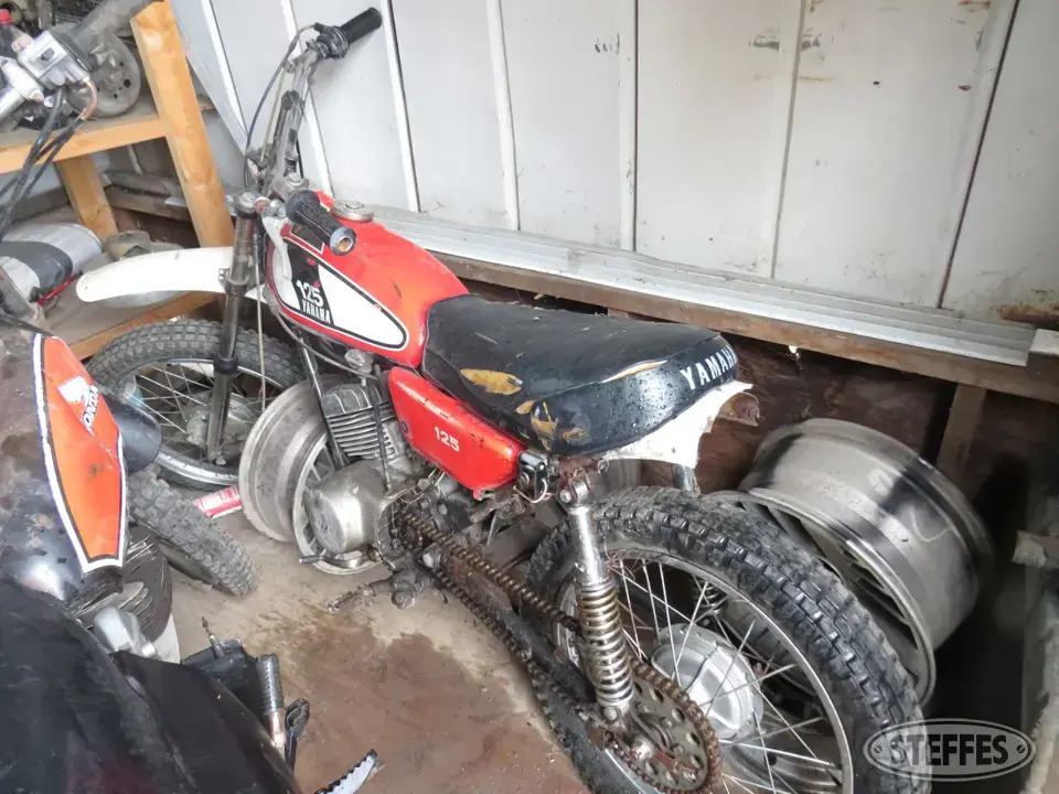 1975 Yamaha DT125 Motorcycles and Scooter