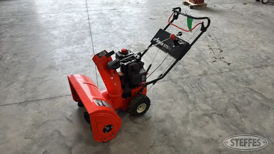 Ariens ST524 Self-Propelled Snowblower