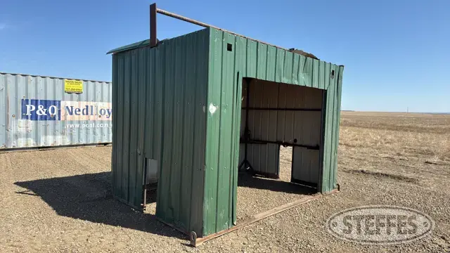 Welding shack