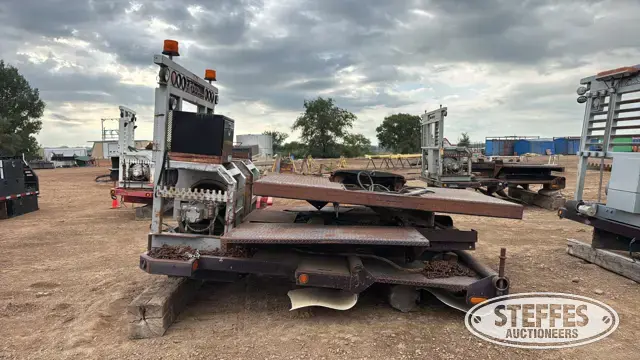 Diamond winch truck body