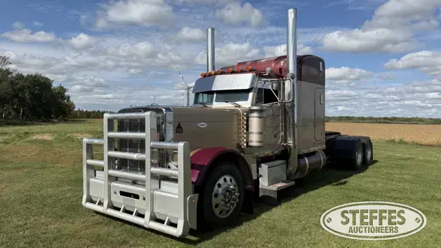 1991 Peterbilt 379 Extended Hood
