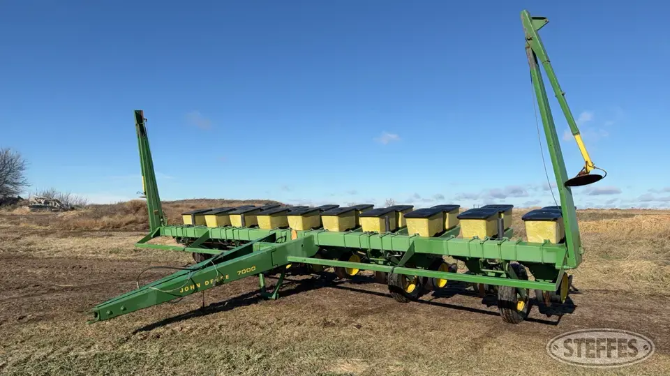 John Deere 7000 Less Than 12 Row Planter