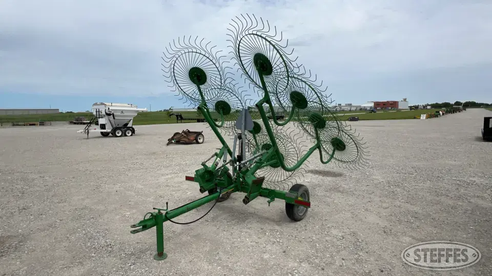 2010 Frontier WR1008 Rake