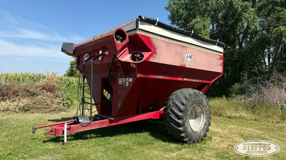 J&M 750 Grain Cart