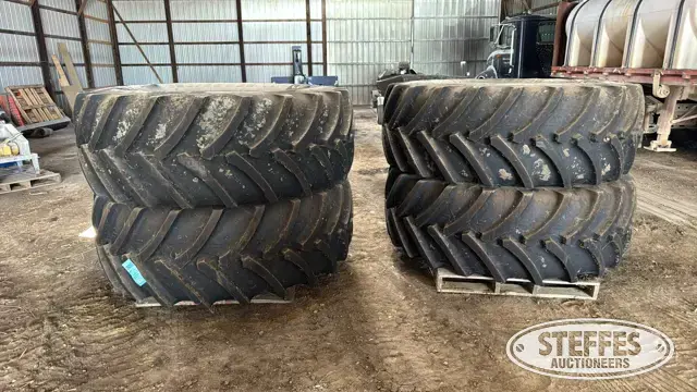 (4) Cultor RD-03 650/65R38 tires