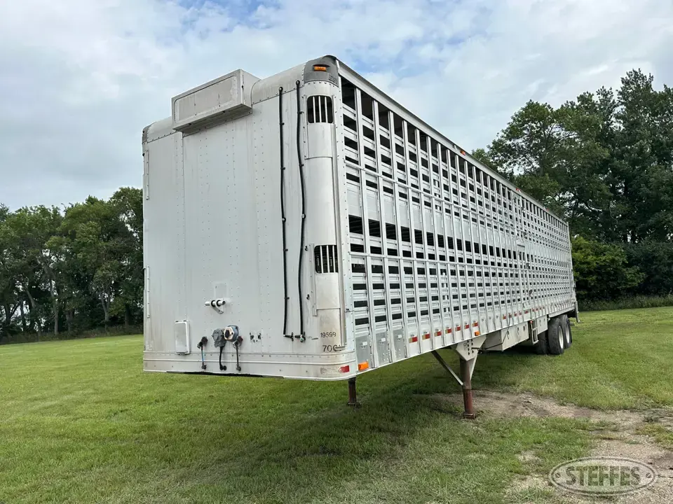 1999 Eby Semi Livestock Trailer