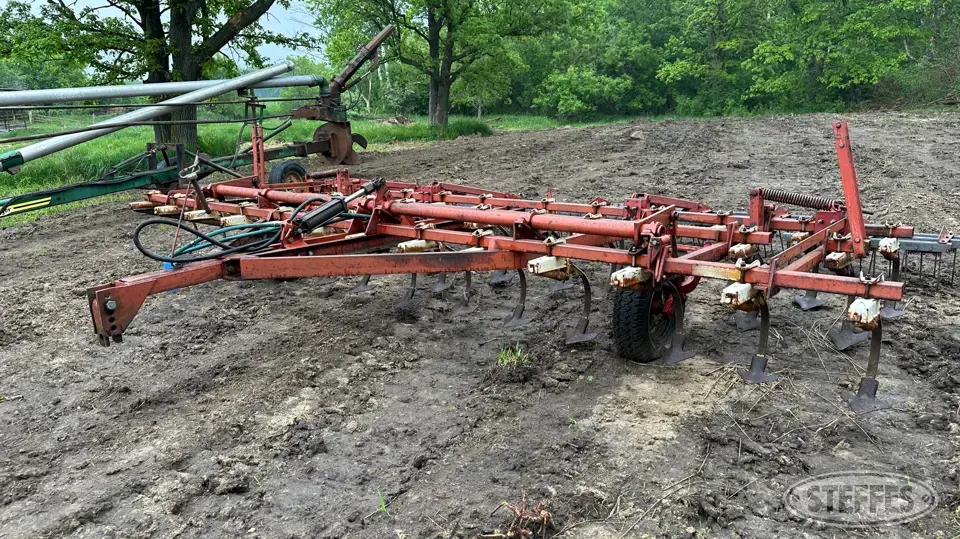 International 45 Field Cultivator