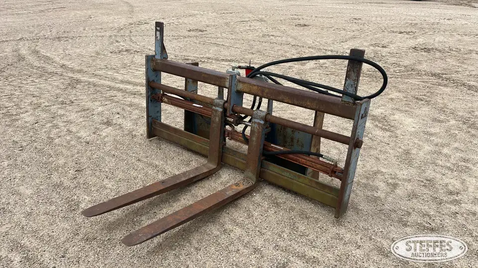 Skid steer hyd. pallet forks Skid Steer Fork