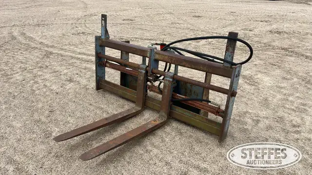 Skid steer hyd. pallet forks